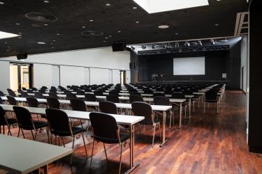 Saal_Theo-Riedel